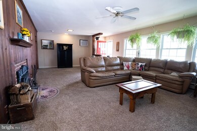 1271 Almshouse Rd, Warminster, PA 18974 - photo 3