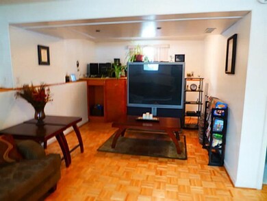 Family Room Other area of family room to put that 