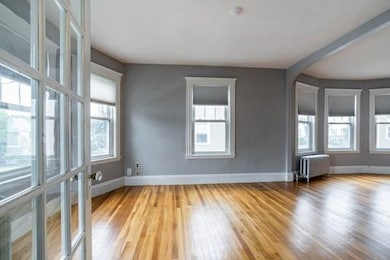 57 Herschel St unit 59, Lynn, MA 01902 - photo 3