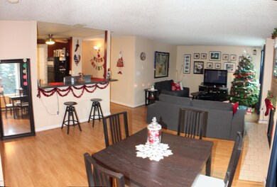 Dining Area Photo #2