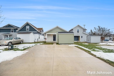 2083 Linden Ave SE, Grand Rapids, MI 49507 - photo 2