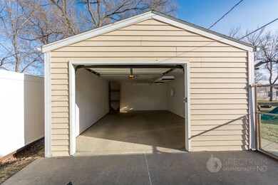 5 Garage