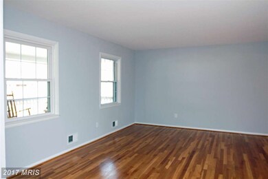 303 Townleigh Rd, Reisterstown, MD 21136 - photo 3