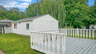 332 N 7th Ave, Beech Grove, IN 46107 - photo 4