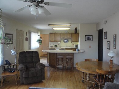Living Rm to Kitchen