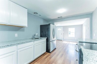 108 Monroe St, Cleburne, TX 76033 - photo 6