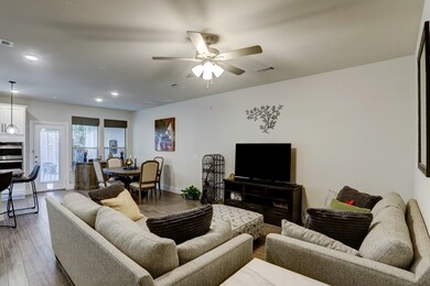 1717 Summerlyn Terrace Dr, Houston, TX 77080 - photo 6