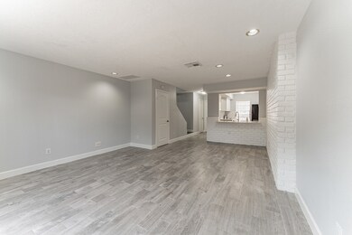 1715 Moritz Dr unit 15, Houston, TX 77055 - photo 6