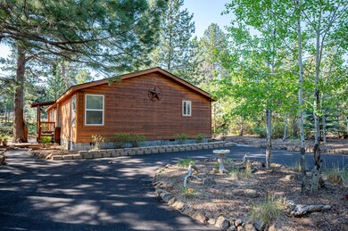 60892 Ridge Dr, Bend, OR 97702 - photo 4