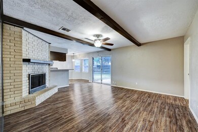 6127 Vinewood Dr, Houston, TX 77088 - photo 4