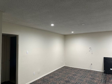 5662 Birchmont Dr unit A, Houston, TX 77091 - photo 6