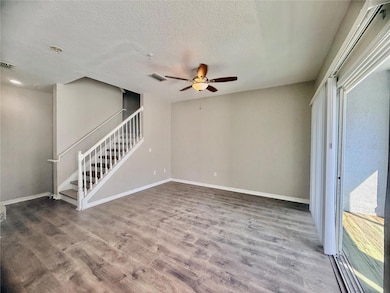 2424 Grand Central Pkwy unit 15, Orlando, FL 32839 - photo 4