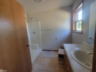 207 E Jefferson St, Mount Ayr, IA 50854 - photo 7