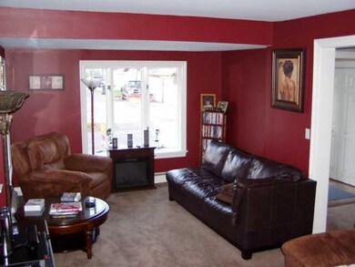 321 Miller St, North Tonawanda, NY 14120 - photo 2