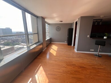 unlisted-address, Chicago, IL 60613 - photo 5