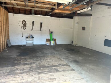 511 Pippin Orchard Rd, Cranston, RI 02921 - photo 3