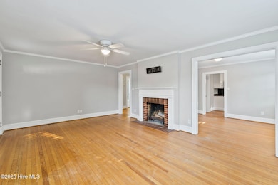 110 W Railroad St, La Grange, NC 28551 - photo 3