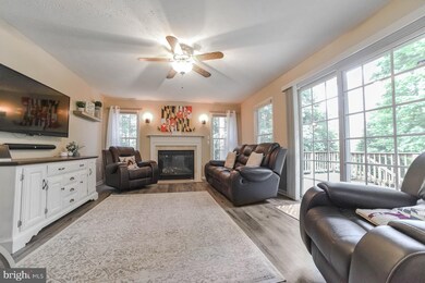 23213 Sassafras Ln, California, MD 20619 - photo 2