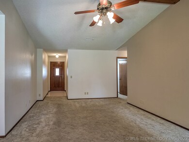 2907 S Narcissus Place, Broken Arrow, OK 74012 - photo 7