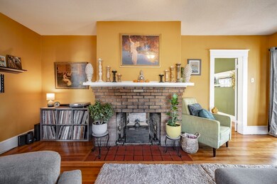 4 Greenwich St, Ludlow, MA 01056 - photo 7