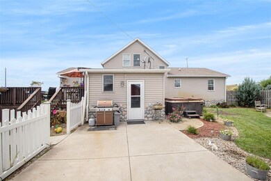 51250 Tamarack Rd, New Carlisle, IN 46552 - photo 2