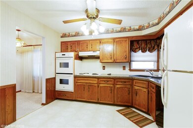 2718 E Tiffin Ave, Des Moines, IA 50317 - photo 5