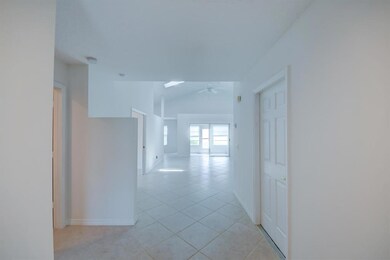 4348 SE Hopetown Terrace-large-006-008-7