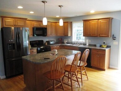 25 Evergreen Dr, Saco, ME 04072 - photo 3
