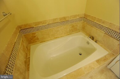 8612 Fort Hunt Rd, Alexandria, VA 22308 - photo 6