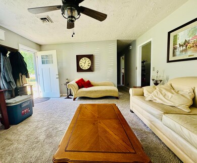 2691 Lakemoore Dr, Morristown, TN 37814 - photo 5