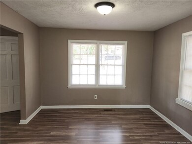 7559 Carrollburg Dr, Fayetteville, NC 28303 - photo 3