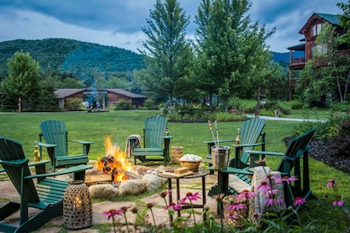 wfl_summer_2017_campfire