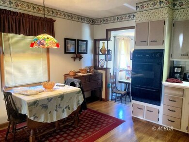Eat in Area in Kitchen