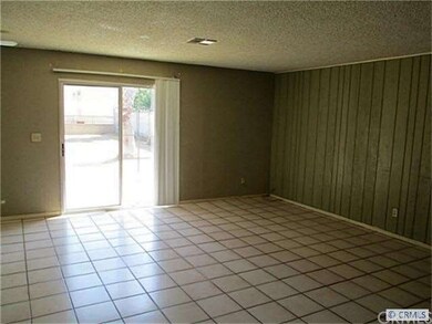 8210 Family room