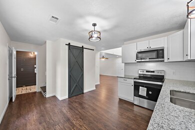 420 County Road 427 Loop, Dayton, TX 77535 - photo 7