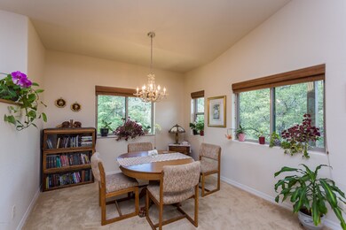 009_Dining Room