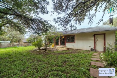 1404 Girard St, San Marcos, TX 78666 - photo 2