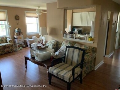 125 Cortelyou Ave unit 2-4, Staten Island, NY 10312 - photo 7
