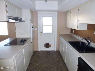 023-318420 -Kitchen 1