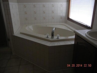 353 Harwich Rd, Circleville, OH 43113 - photo 7