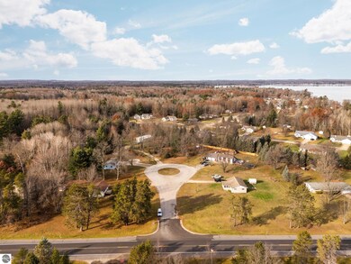 7808 Bacchanalia Ct, Cadillac, MI 49601 - photo 7