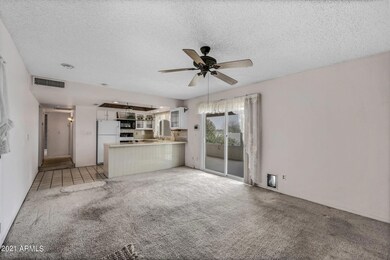 Family Room(1)