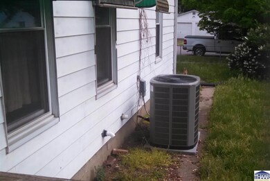 550 Mckeen St, Terre Haute, IN 47802 - photo 7