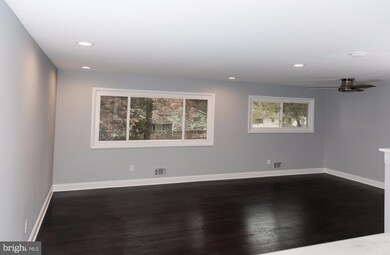 9007 Brightlea Ct, Lanham, MD 20706 - photo 5