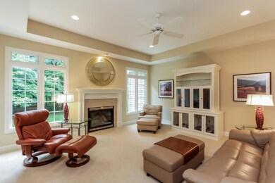 007-Living_Room-1231922-mls