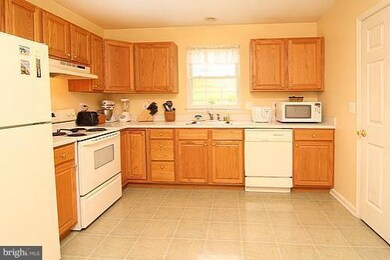 1149 Martin Dr, Westminster, MD 21157 - photo 5