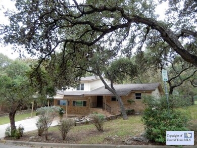 108 Ridgeway Dr, San Marcos, TX 78666 - photo 2