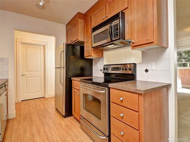 8025 234th St SW unit 103, Edmonds, WA 98026 - photo 4