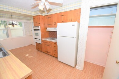 202 W Cook St, Boswell, IN 47921 - photo 7