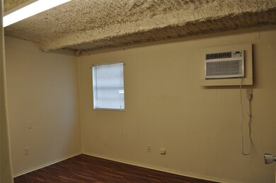 2306 Sledge St, Waller, TX 77484 - photo 6